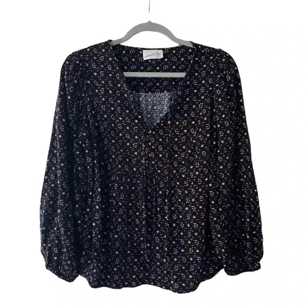 Universal Thread babydoll/empire waist boho blouse size M